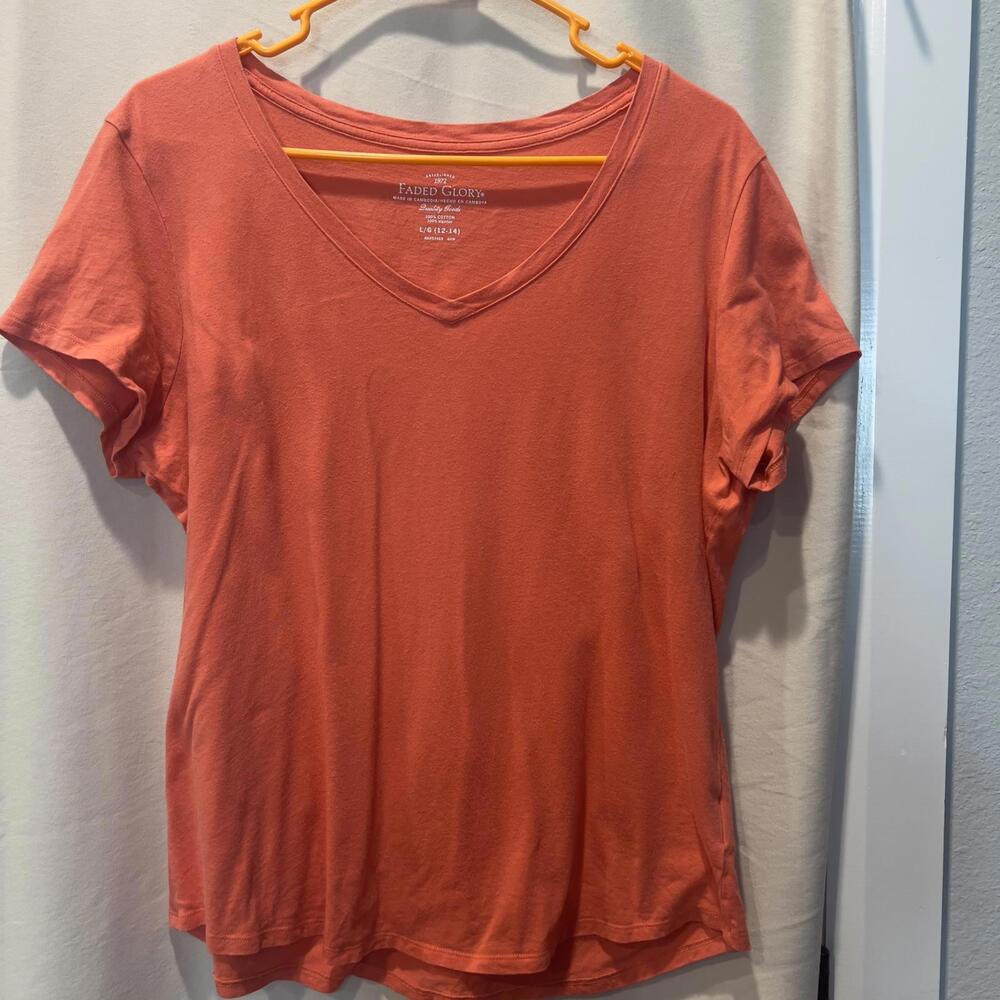 Faded Glory Women's Coral V-Neck Cotton T-Shirt, Size Large